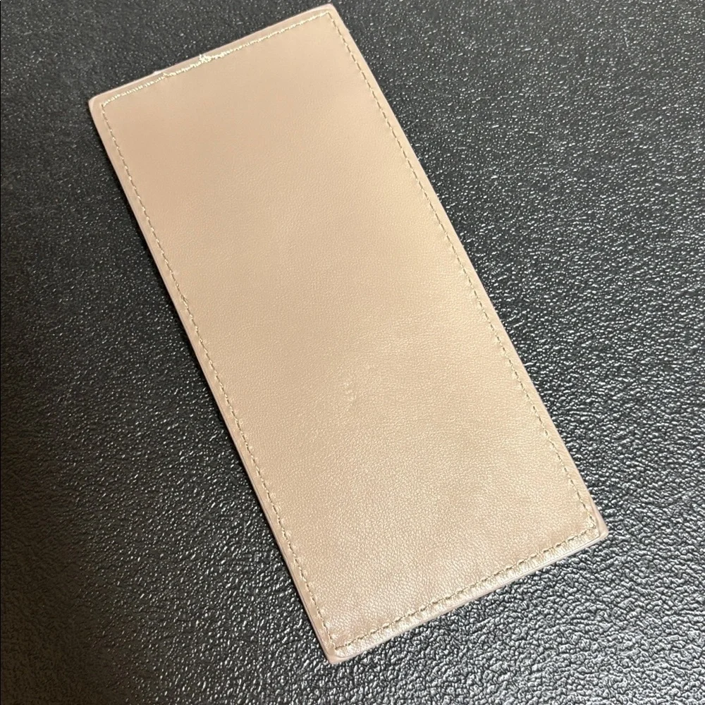 Badgley Mischka Long Accesory Card Holder
